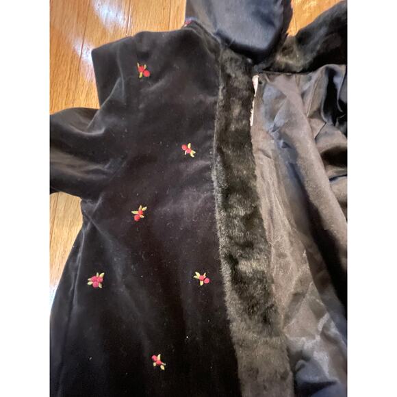 Velvet Embroidered Girls Dress Coat with Faux Fur Trim & buttons, black, size 4 - Picture 2 of 5